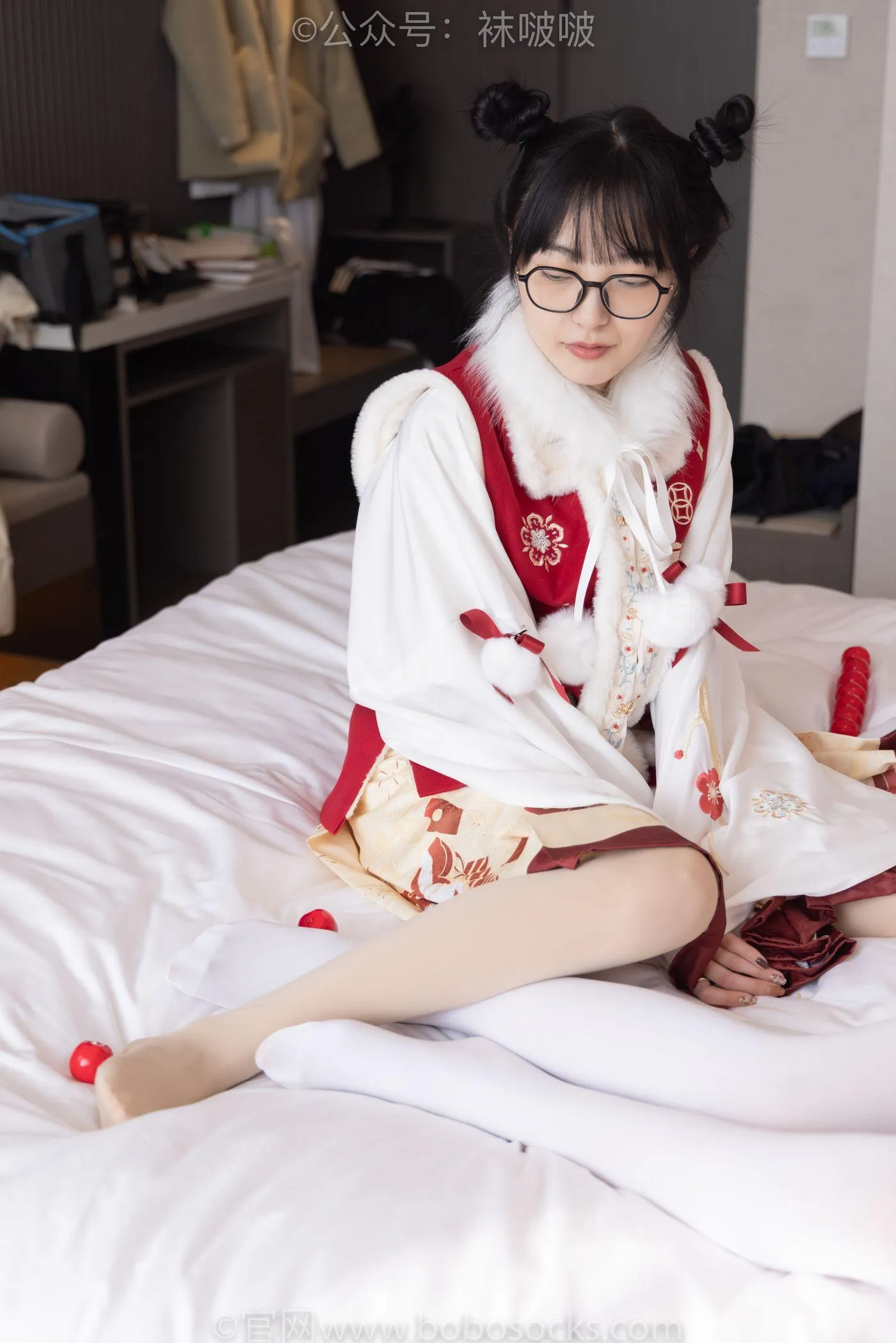 [BoBoSocks袜啵啵]NO.054 小甜豆与稚予-给大家拜年啦 [139P]插图6